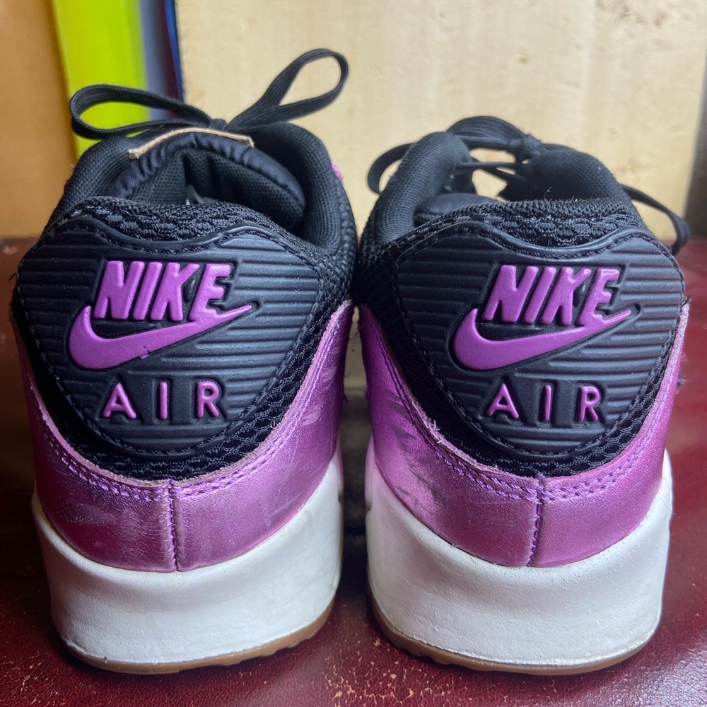 Metallic Purple Nike Air Max Sneakers Size 9 - Picture 2 of 4